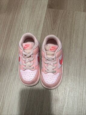Nike Kids Pink and Coral Low-Top Sneakers